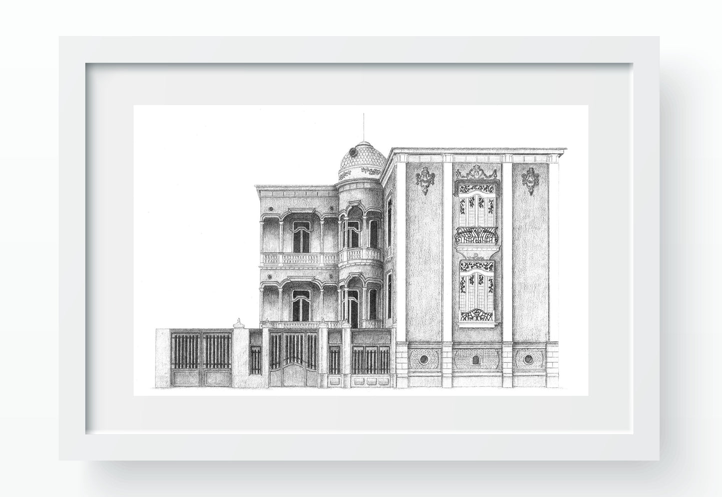 Mockup de la Casa de Leeuw enmarcada en blanco con paspartú blanco, dibujo en grafito de estilo neocolonial.